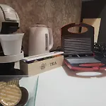 Zoe\'S Apartment